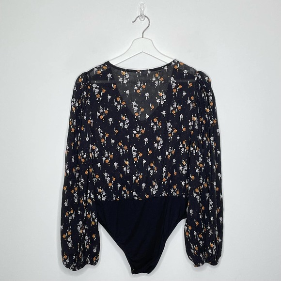 ABOUND | Floral Bodysuit | S - Picture 2 of 5
